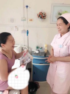 我院护士主动热心服务，获患者朋友圈发文感谢
