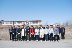 和风吹拂三月暖，正是播绿好时节，河南誉美肾病医院开展植树节活动