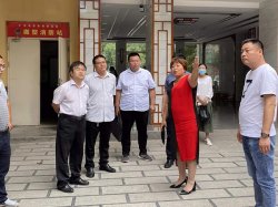 鹤壁市委外事办韩玉升医生一行到我院调研指导工作